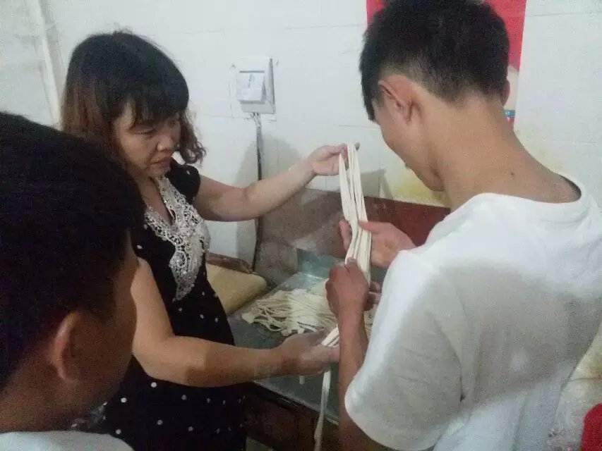 �͑��ڼ�(x��)���^��һƷ�r�F(xi��n)��(ch��ng)���a(ch��n)�����l��