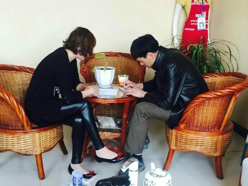 吉林李先生使用一品鮮多功能拉面機(jī)扯面機(jī)代替手工做面